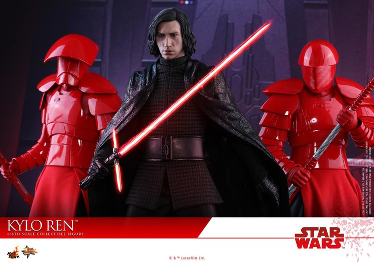 hot-toys-released-their-star-wars-the-last-jedi-kylo-ren-action-figure1