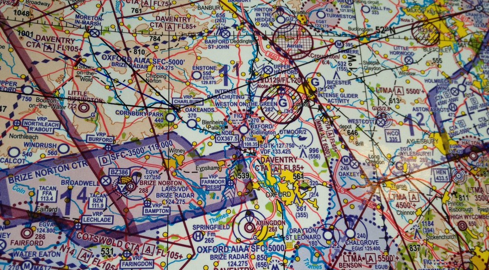  The local area around Oxford Kidlington Airport shown on a CAA aeronautical chart. 