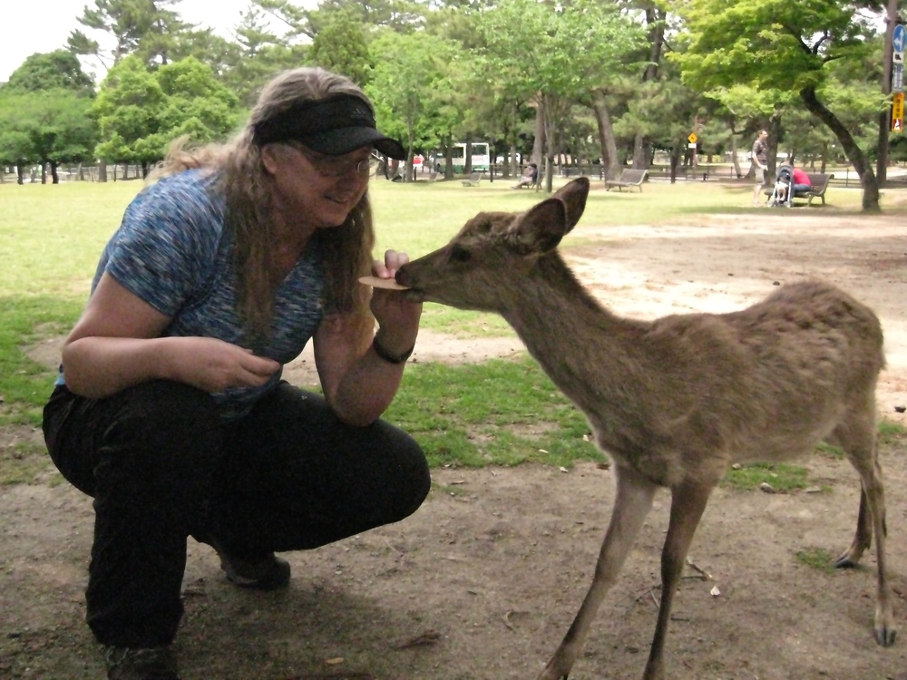 Val+Feeding+Deer.jpeg