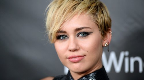 Miley Cyrus says she is "gender fluid."