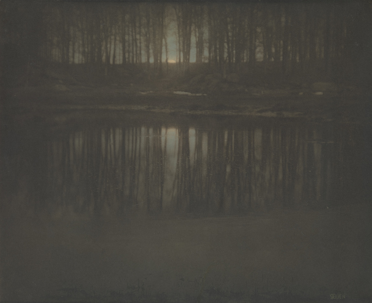 Edward J. Steichen, "The Pond—Moonrise," 1904 Platinum print with applied color. The Metropolitan Museum of Art, 33.43.40