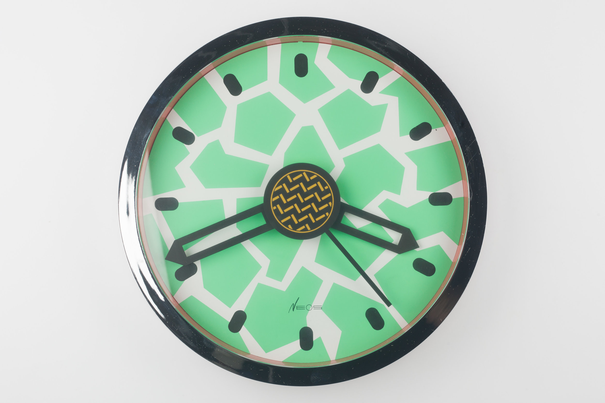 MEMPHIS WALL CLOCK CHROME, GREEN, DU PASQUIER AND SOWDEN FOR NEOS, ITALY, 1980S