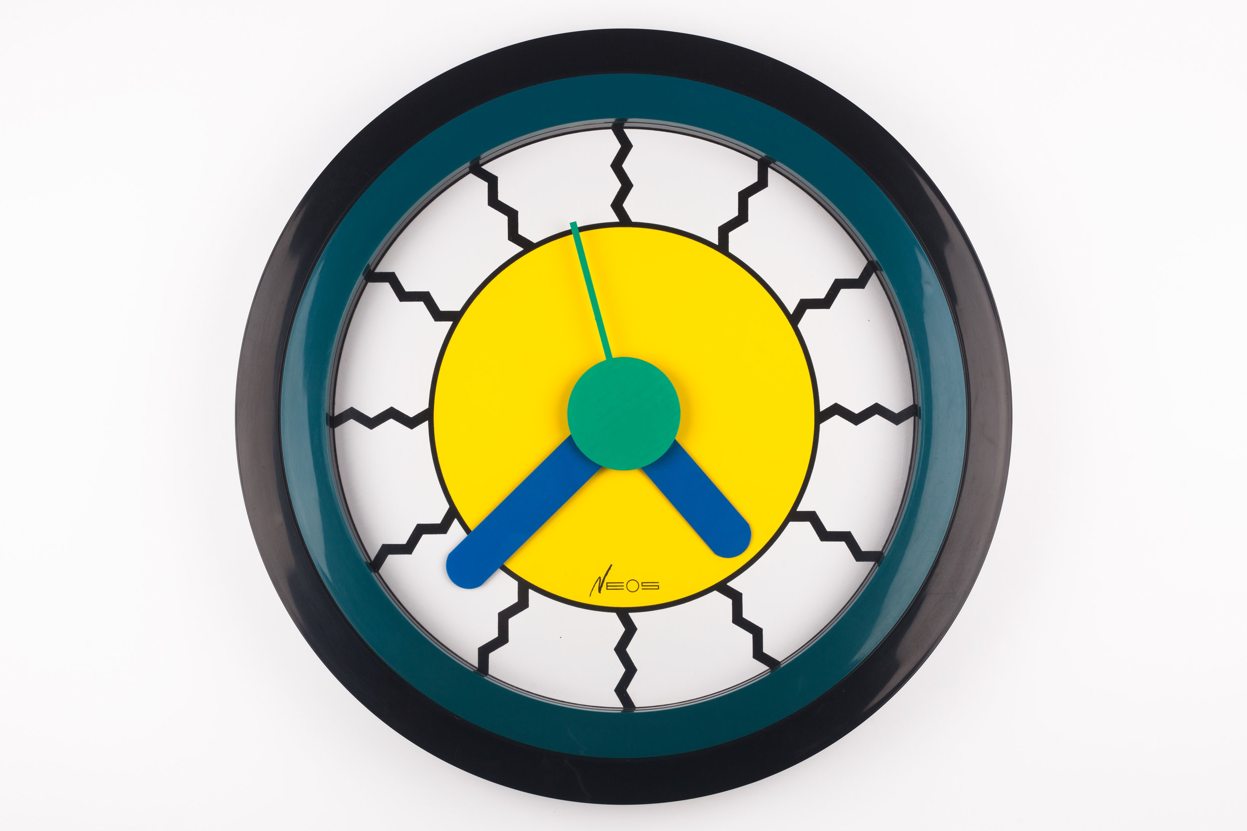 POSTMODERN WALL CLOCK YELLOW, BLUE, DU PASQUIER AND SOWDEN X NEOS, ITALY, 1980S