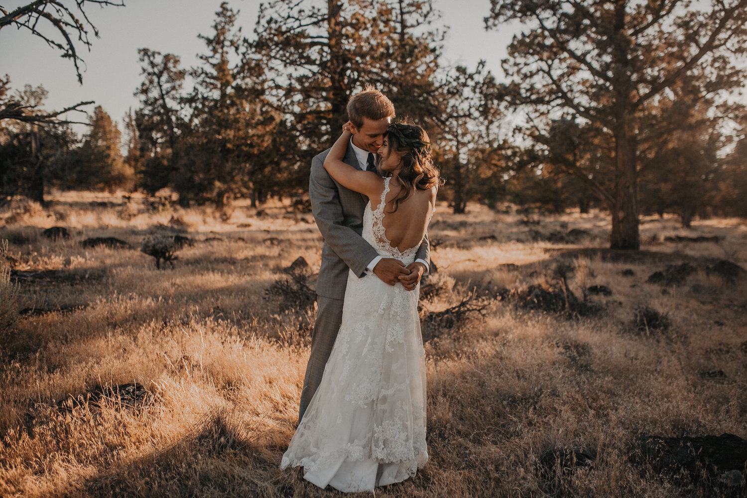 Central Oregon Wedding // Savannah + Carson — Corrie Mahr Photography ...