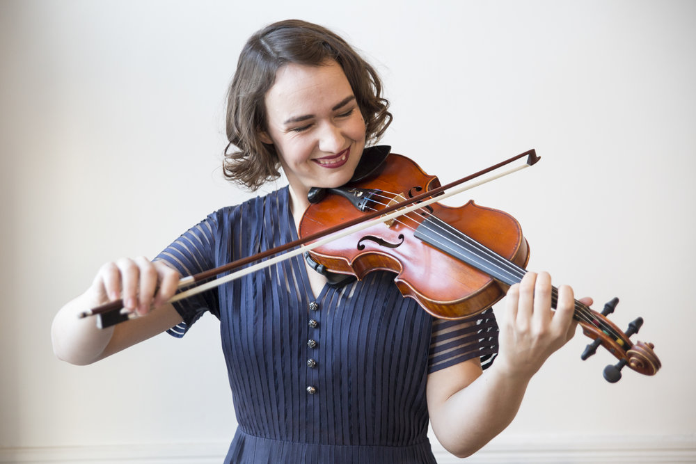sarah hamilton, fiddle player in Toronto