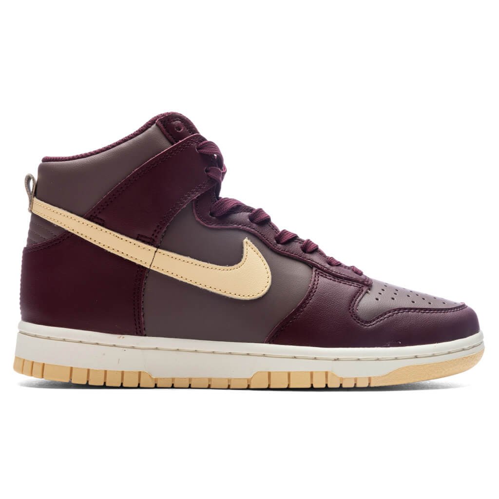 Now Available: Nike Dunk High (W) 