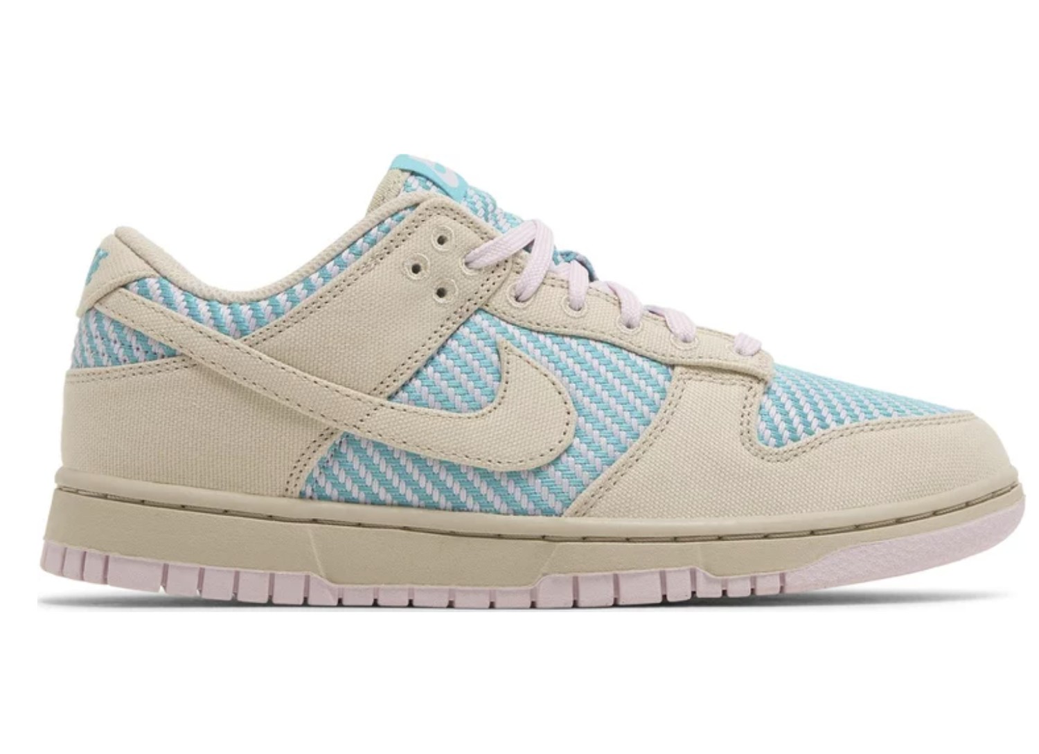 Now Available: Women's Nike Dunk Low 