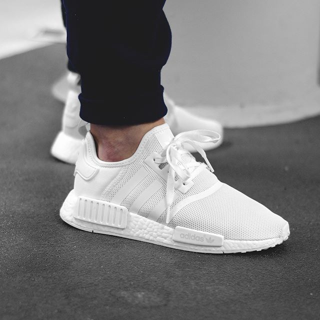 adidas nmd r1 flyknit white