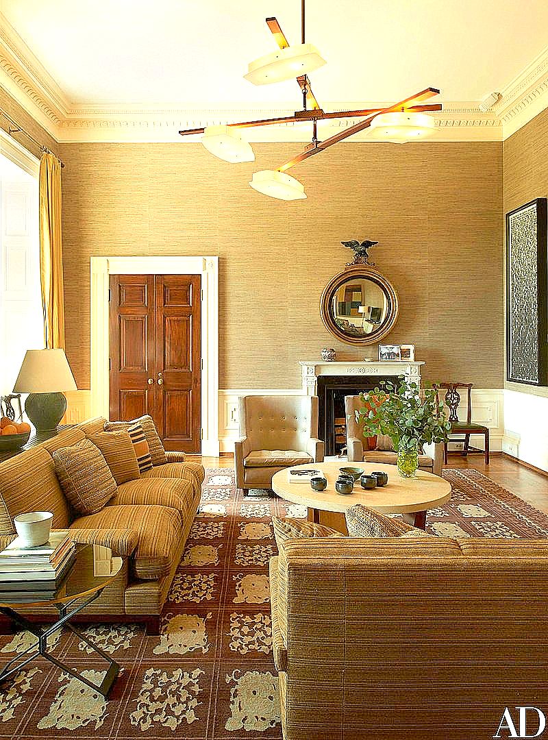 The Obama sitting room - again with the brown, yellow and green color palette...the Yellow Oval Room, master bedroom and sitting room are all near each other, which accounts for the complementary color scheme...Glen Ligon's Black Like Me #2 hangs on the right wall