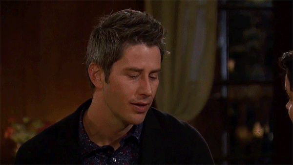 prague - Bachelor 22 - Arie Luyendyk Jr - FAN FORUM - General Discussion  - *Sleuthing Spoilers* - Page 23 Gif10