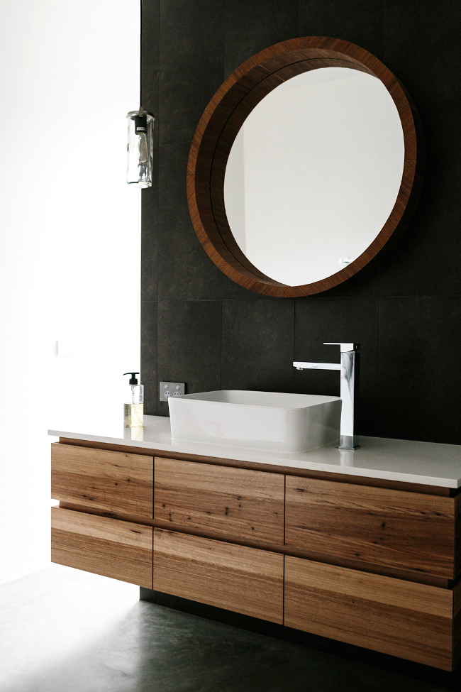 Custom Timber Vanity - Bringing warmth to your bathroom