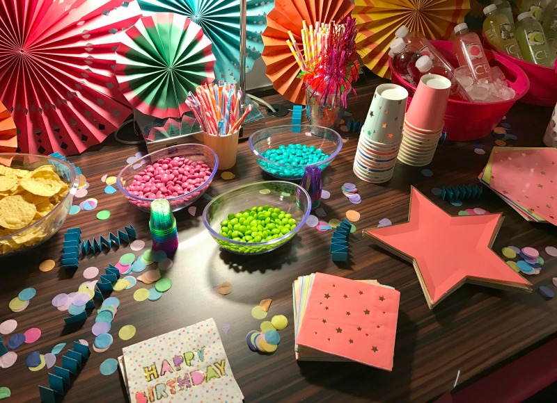 things-to-do-las-vegas-birthday-party-celebrate-how-to-supplies-decor