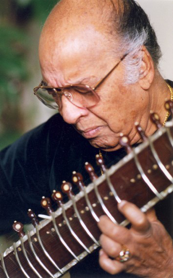 Ustad Vilayat Khan&#39;s credits are many and have established him as one of the foremost musicians of India. He comes from a family of musicians who trace ... - vilayat_khan_005