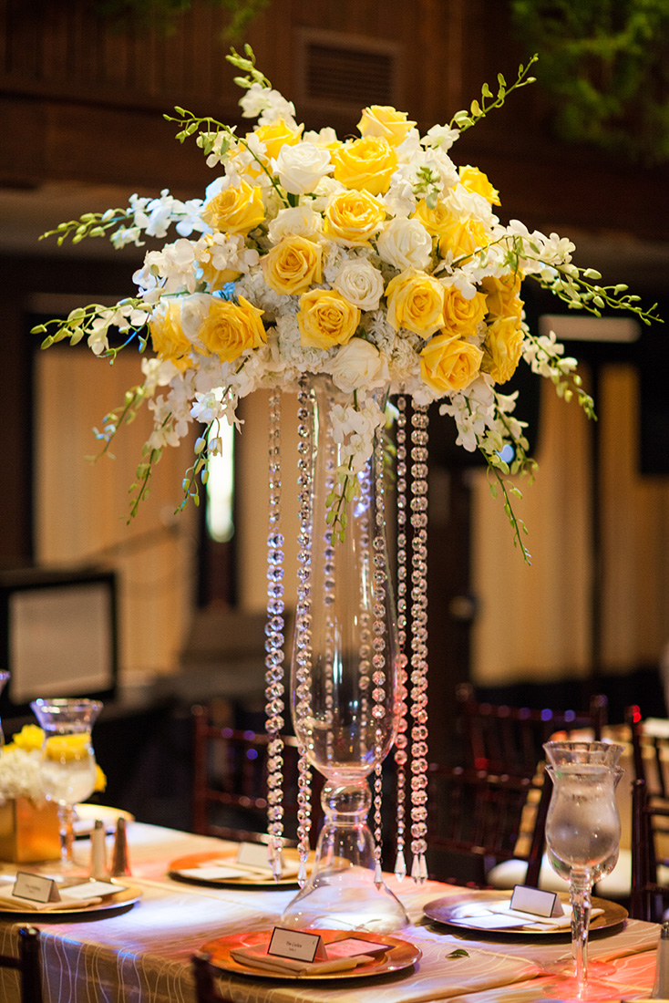 13_Tall+centerpiece+with+orchids