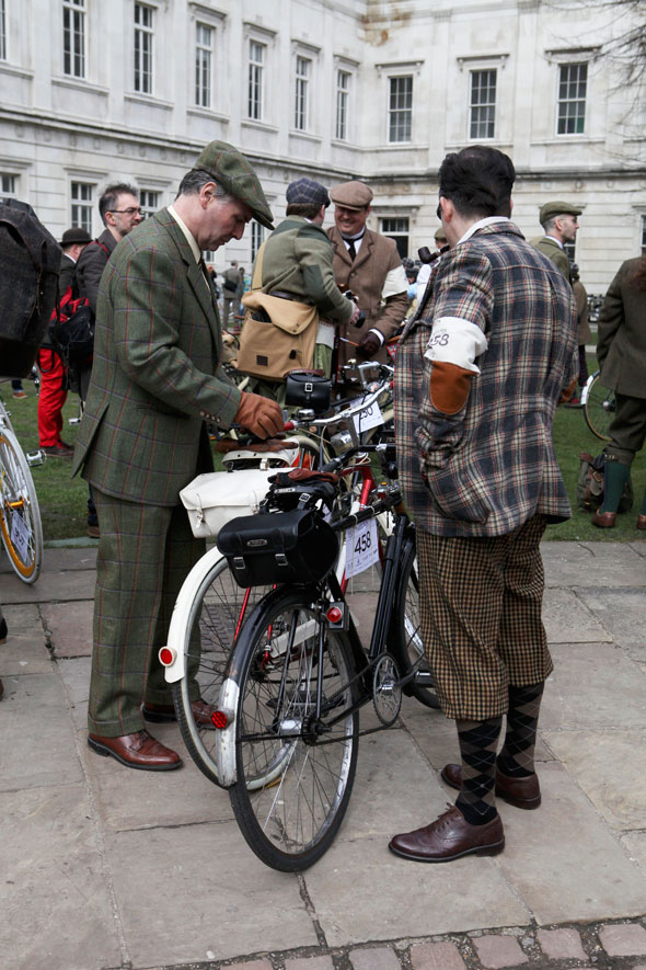 Tweed-Run-2013-London-Marshal-Team-photos-Kelly-Miller-0