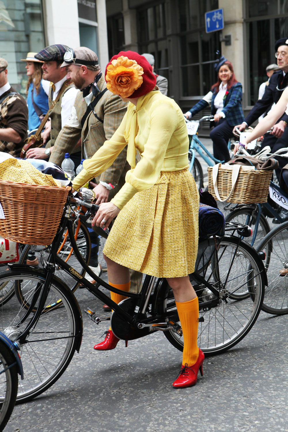Tweed-Run-London-2014-Bike-Pretty-Most-Dashing-Dame-Bike-Fashion-Photo-Kelly-Miller-5