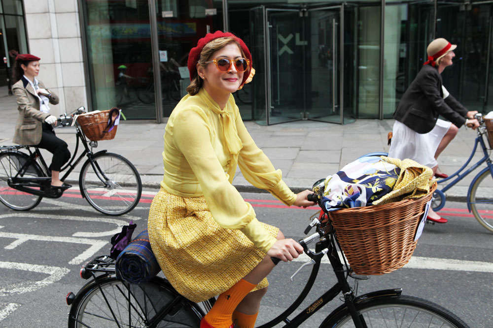 Tweed-Run-London-2014-Bike-Pretty-Most-Dashing-Dame-Bike-Fashion-Photo-Kelly-Miller-9