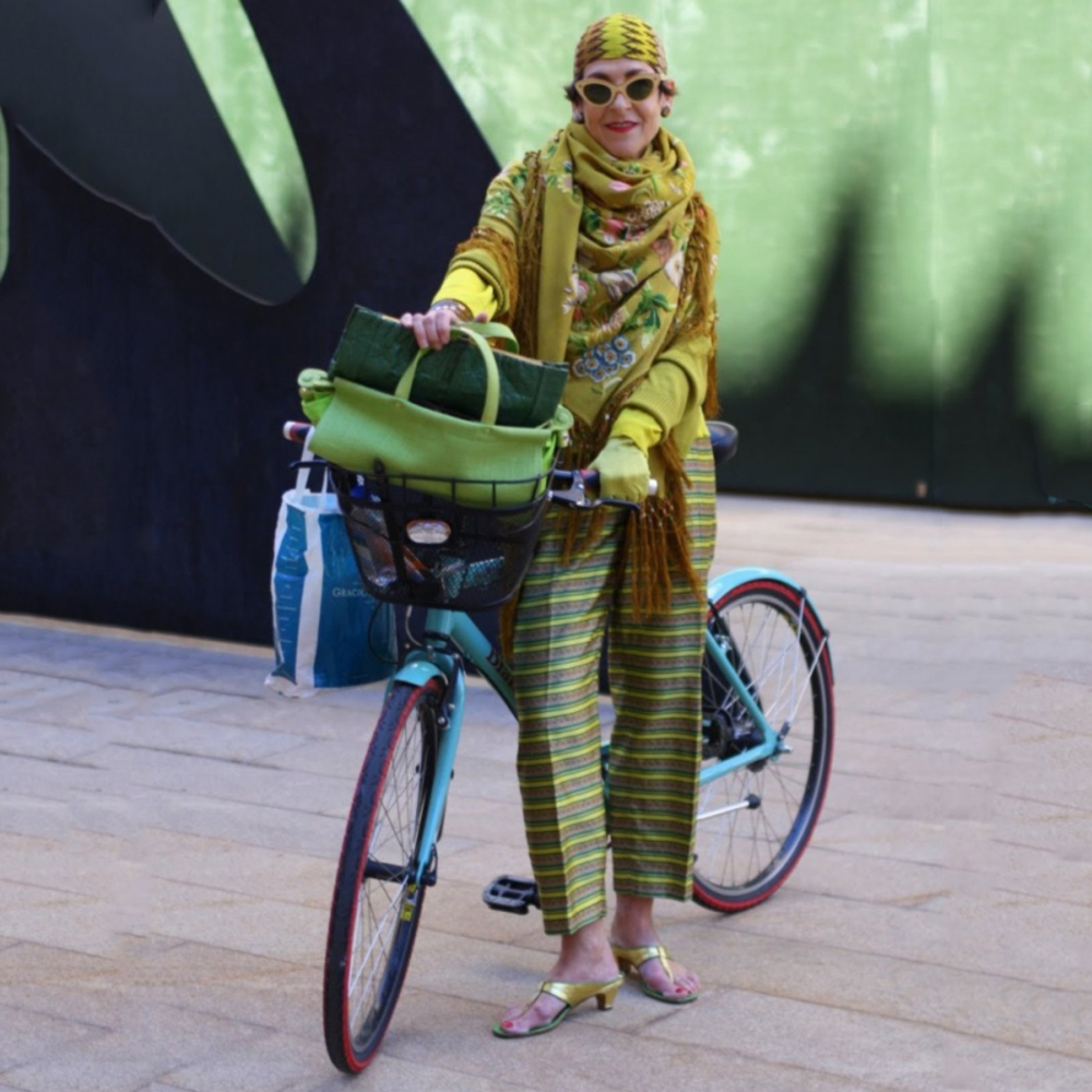 #BikeFashion Icon, and star of the @advancedstyle documentary, @tziporahsalamon is coming to San Francisco to present her ART OF DRESSING seminar AUGUST 23! Just a few tickets are left at $150/person. Contact tziporahsalamon@gmail.com to save your spot.