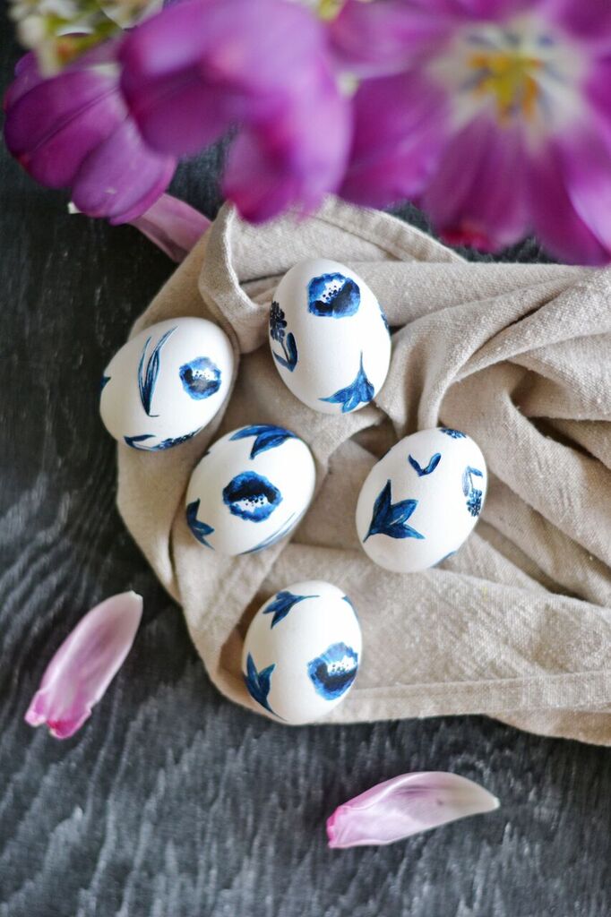 Blue & White Decoupaged Eggs | Boxwood Avenue for Today's Creative Life