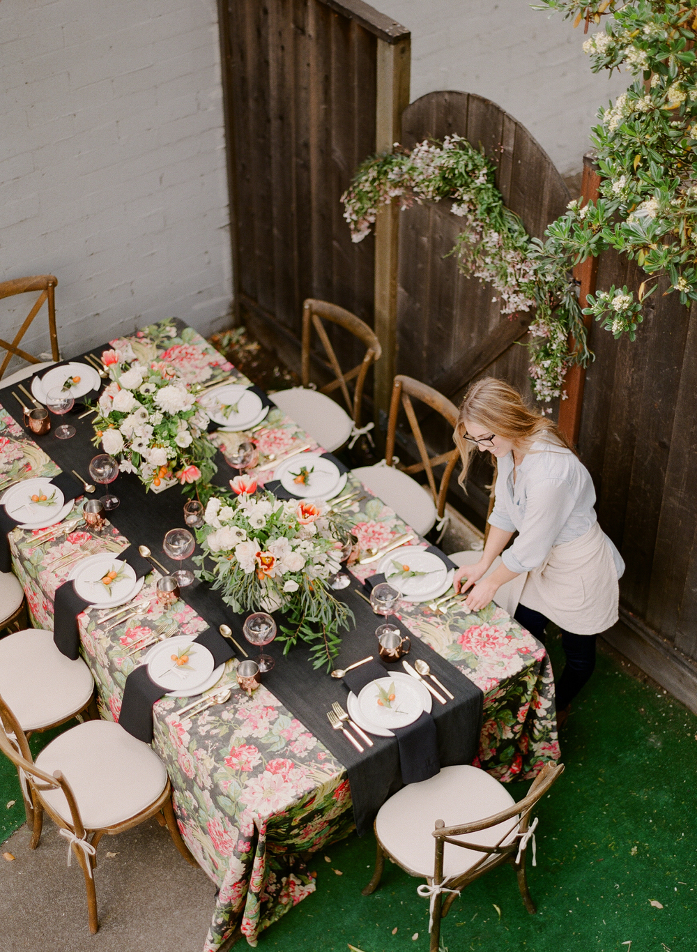 Party planning made easy with effortless outdoor entertaining tips form boxwoodavenue.com | kevin chin photography