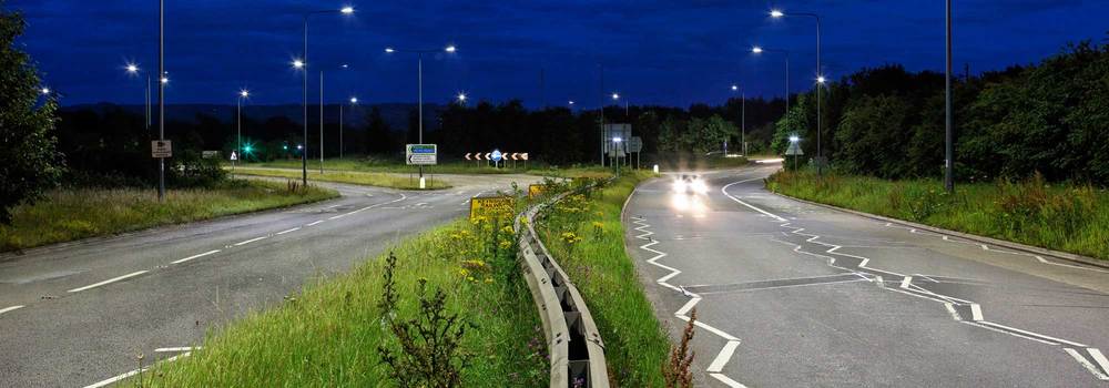 Hicks Gate Roundabout illuminated in 2011 by Britain's first LED-powered streetlights. (Photo: Philips)