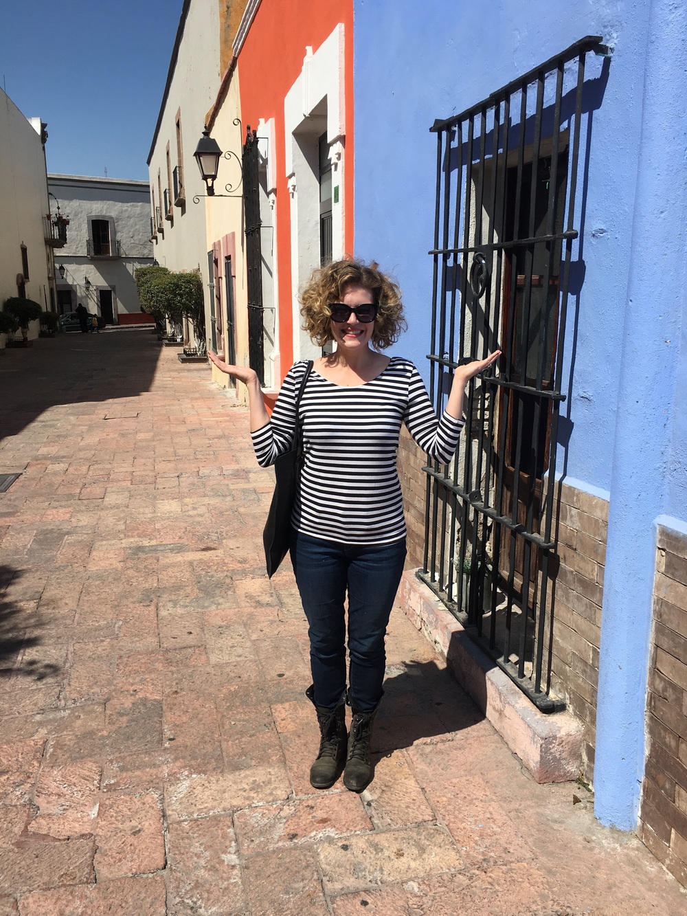 Outside Cafe Breton in Queretaro - showered! 