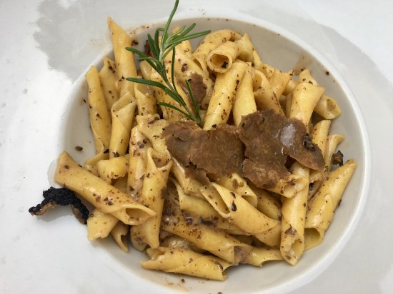 pasta-with-truffles-and.jpg