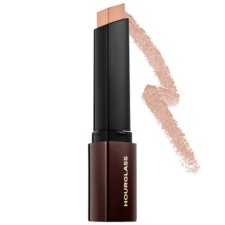  Mixing this with my Makeup Forever HD foundation stick is my all-time fave foundation combo! 