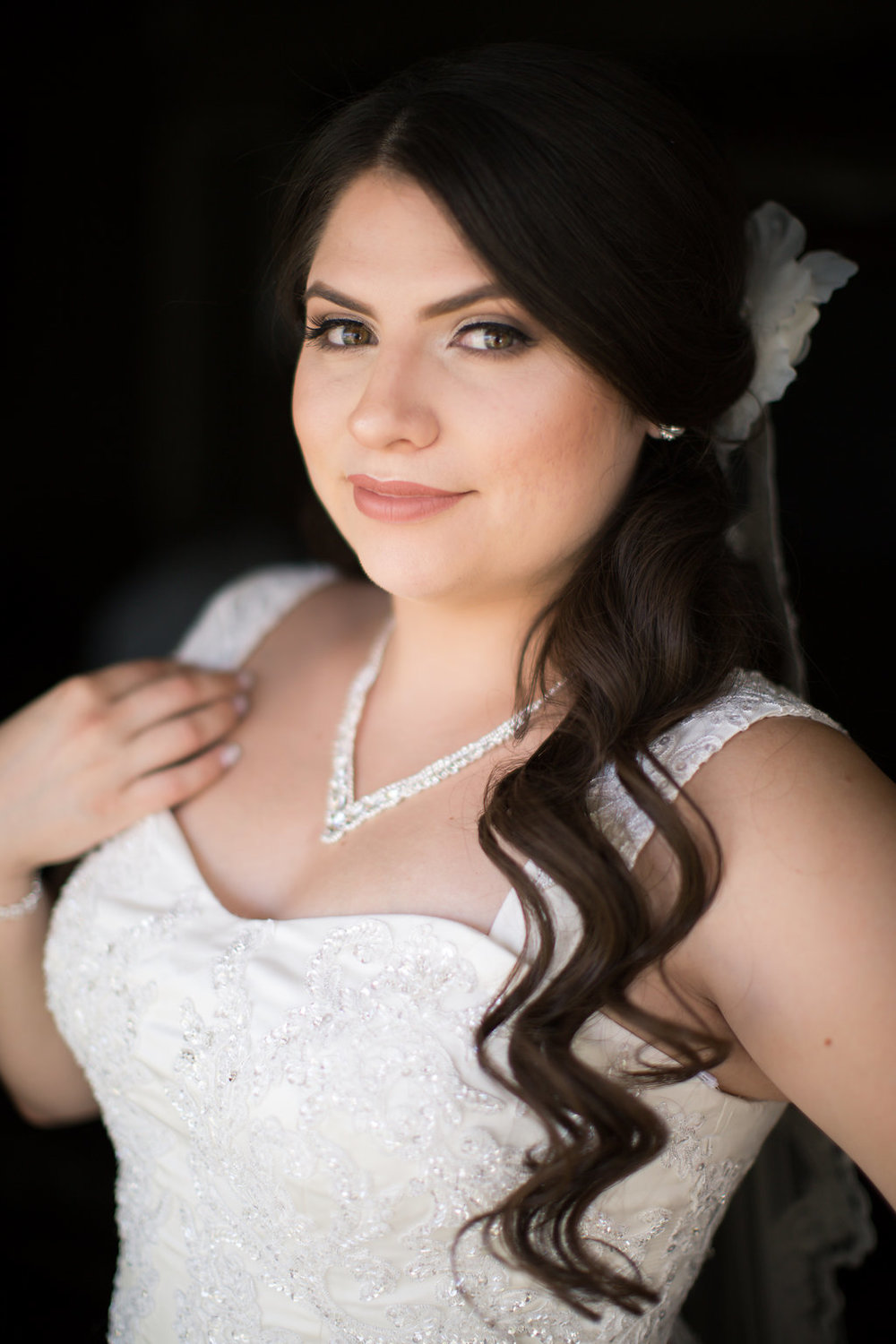 Bridal Makeup - A Blue + Gold Rancho El Toro Courtyard Wedding - Oana Foto