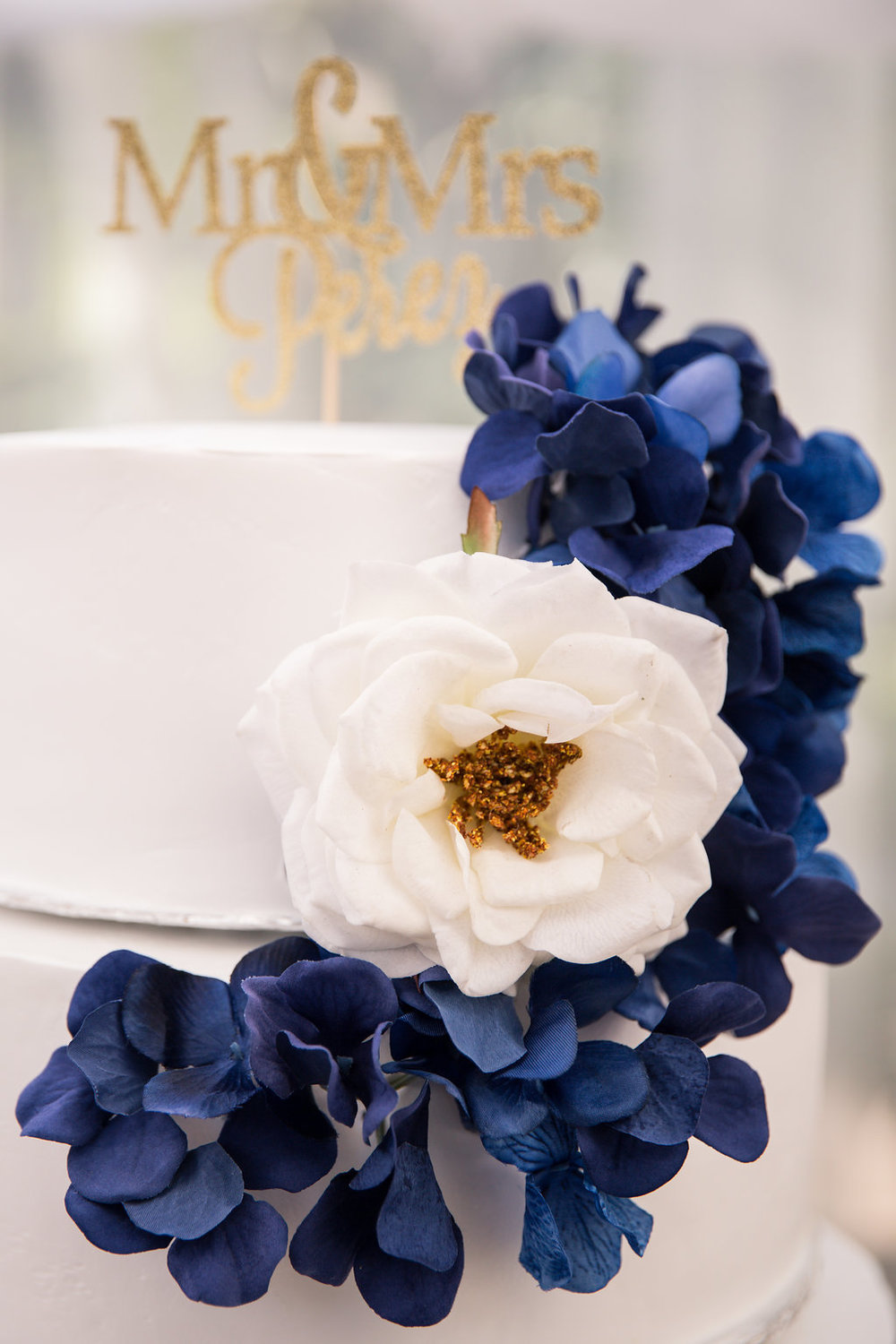 Navy Blue and White Wedding Cake - A Blue + Gold Rancho El Toro Courtyard Wedding - Oana Foto