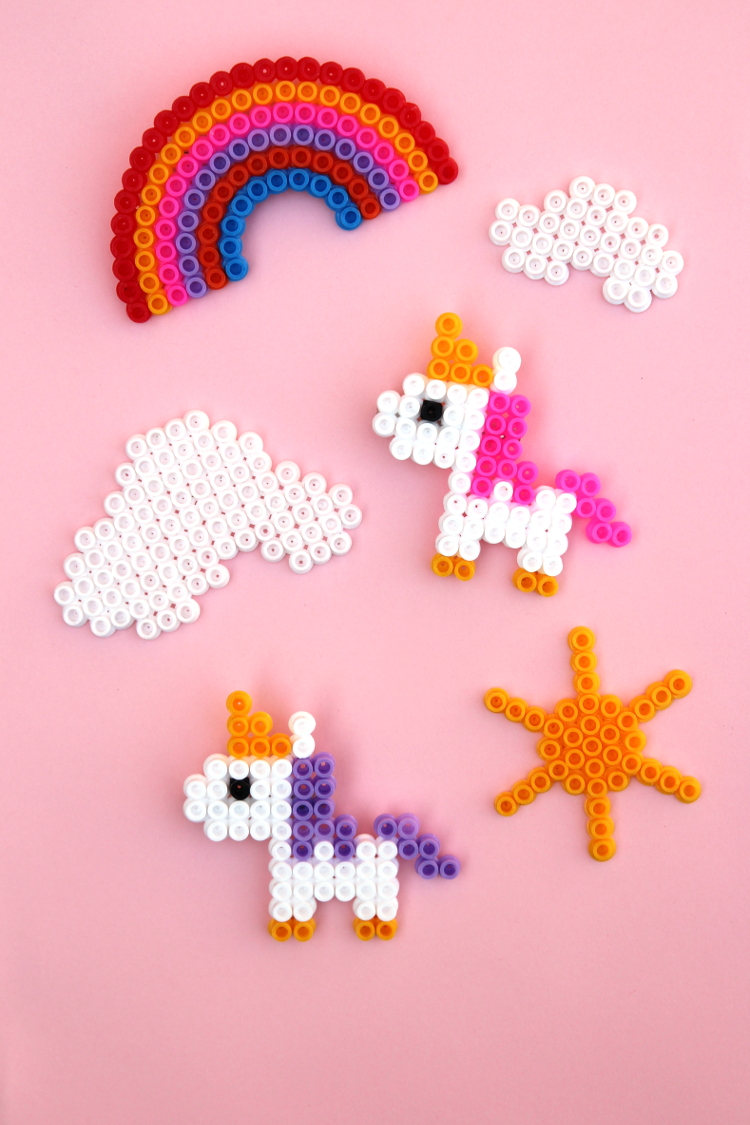 DIY Unicorn Perla Beads! Cute and easy kids craft idea! #diy #kidscraft #unicorndiy #unicorn #unicorntheme #unicorncraft