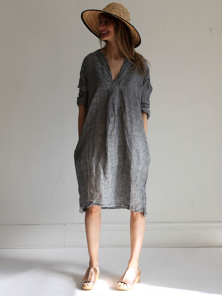 CP Shades! I haven't heard about them since the mid 1980's. Well, they're back and with this oversized and relaxed tunic it seems they're as stylish as ever. (Image via Shop Pretty Mommy.)