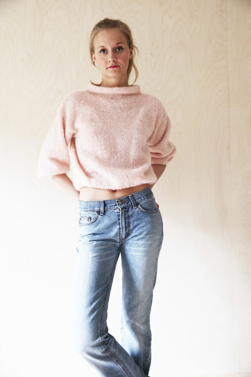 THE ROSY BOATNECK SWEATER2.jpg