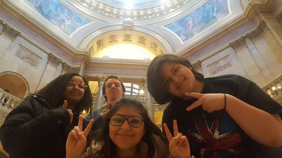 REA students for climate change at MN capital.jpg