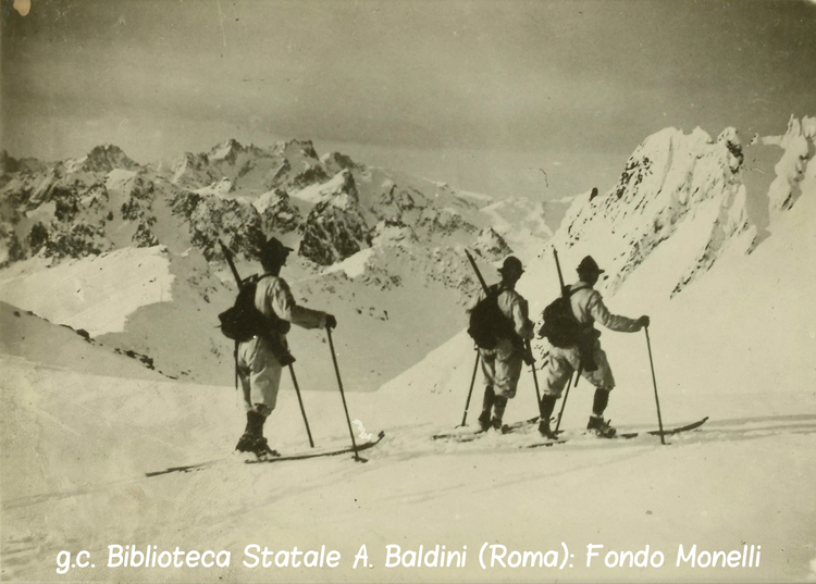 Pattuglia di Alpini sciatori - zona Adamello - Pizzo dei Tre Legionari