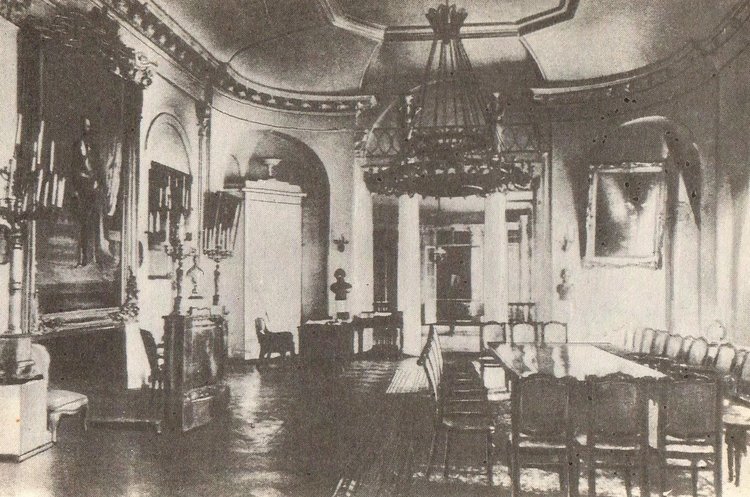 Актовая зала Лазаревского института восточных языков. Фото середины XIX века