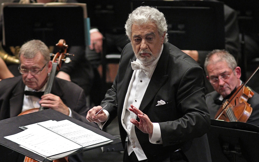 Superstar Tenor Plácido Domingo in Gala Concert with Young Artists ...