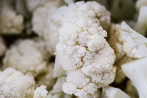 Buffalo Cauliflower Bites | edibleperspective.com