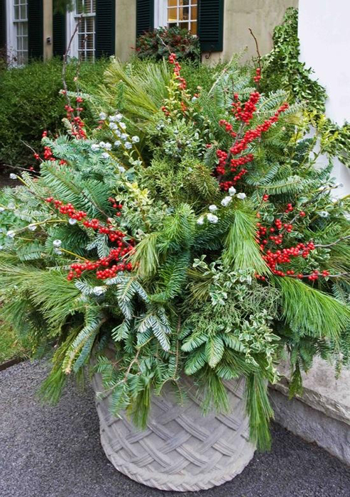 outdoor christmas winter planters decorating pots container holiday planter containers decorations arrangements urns greenery decor porch tips traditional landscape mariani