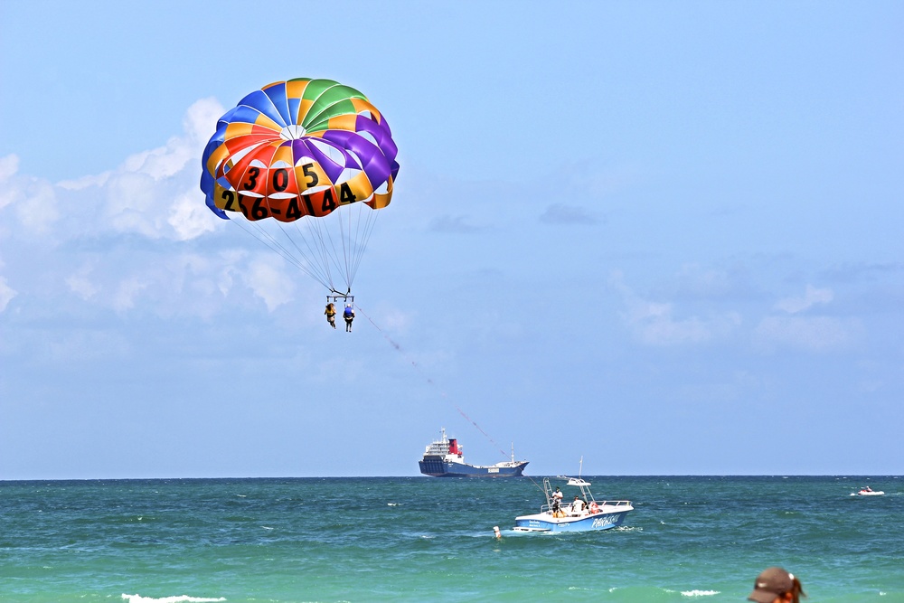Miami Beach Parasail 1e Jpg