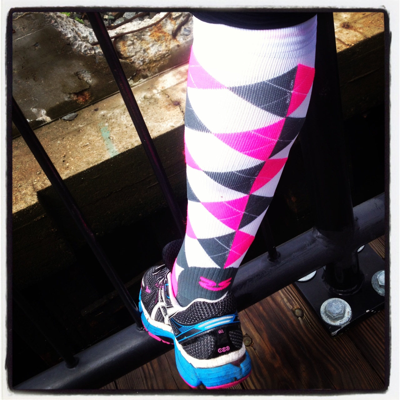 Argyle Zensah Compression Socks Giveaway — Weight Off My Shoulders