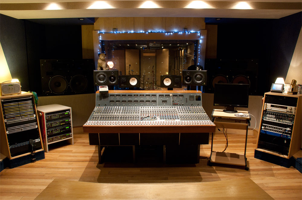 Control Room — Snap! Studios
