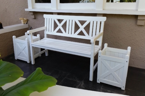 Garden Benches For Sale. Australia wide delivery.