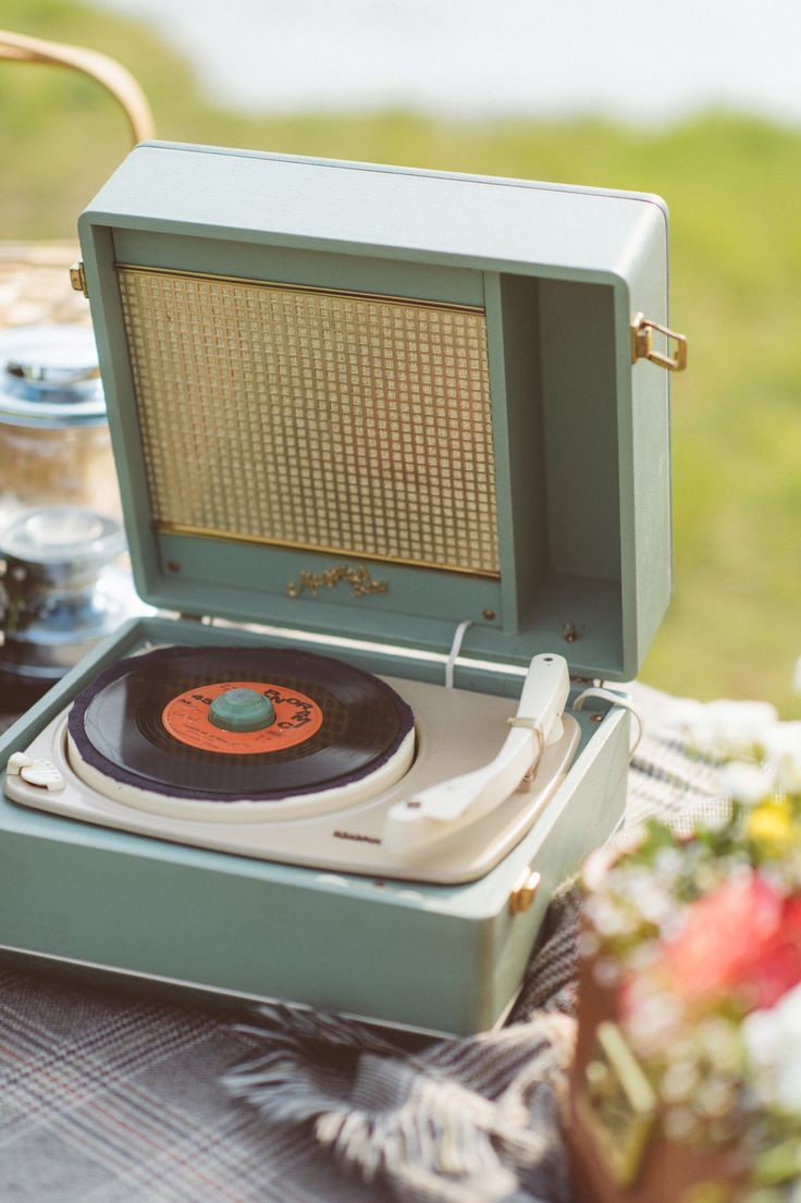 VINTAGE RECORD PLAYER IN CASE | QTY 1 -  $20 EACH