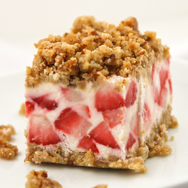 Frozen Strawberries and Cream Dessert Recipe