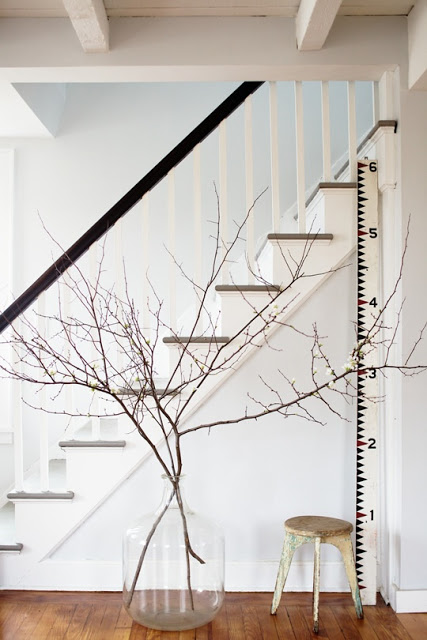 decorating+with+branches+4.jpg