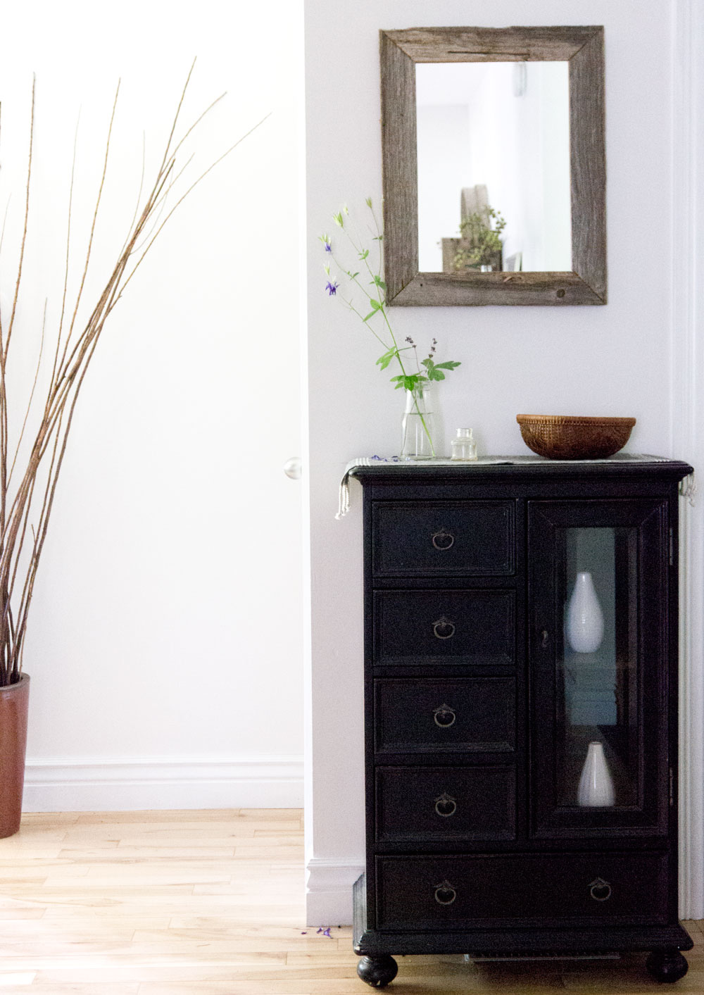 5 essentials for a functional entryway and simpler life