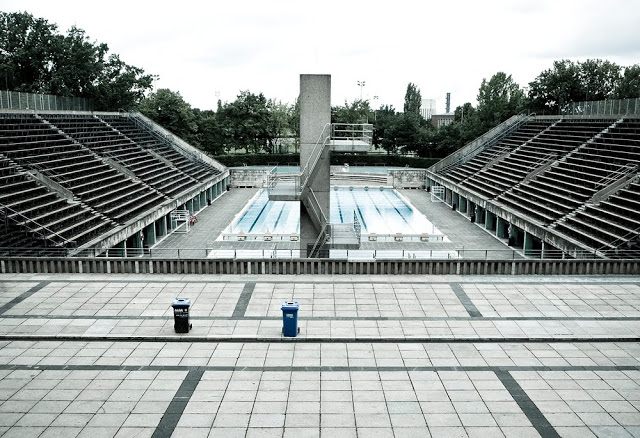 The Olympiastadium swimming pool in 2008