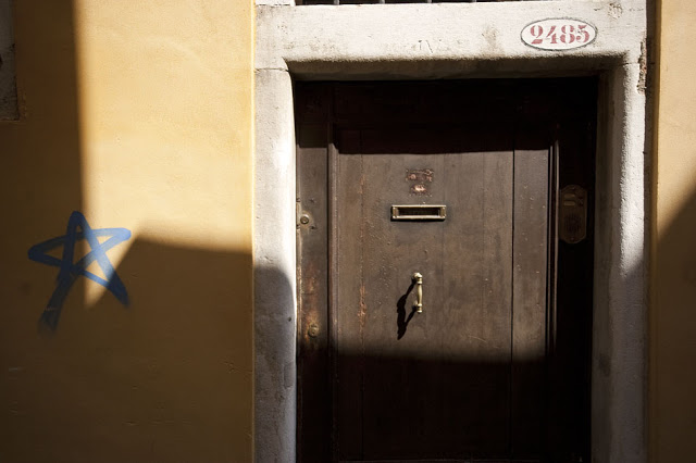 A door in Venice