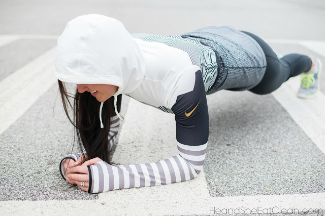 he-and-she-eat-clean-plank-photography-fitness-workout-core-abs.jpg